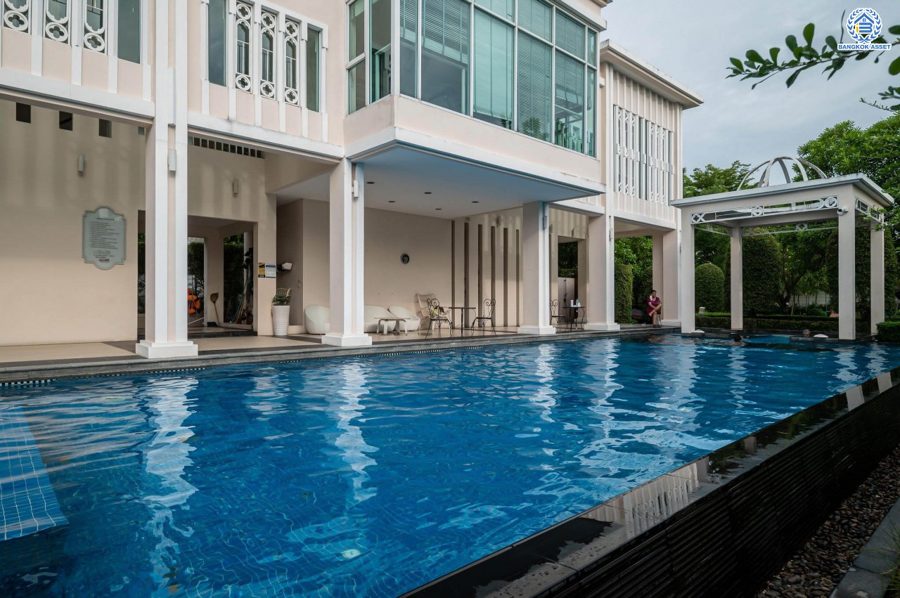 บ้านมือสองตกแต่งใหม่ โครงการ ธนาสิริ ราชพฤกษ์-ท่าน้ำนนท์ เนื้อที่ 50.5 ตร.ว. ฟังก์ชัน 3 ห้องนอน 4 ห้องน้ำ 1 ห้องแม่บ้าน จอดรถได้ 2 คัน บนทำเลดี วิวสวนส่วนกลาง ติดถนนใหญ่ เชื่อมต่อหลายเส้นทาง ใกล้รถไฟฟ้าสายสีม่วง "สถานีไทรม้า" เซ็นทรัลรัตนาธิเบศร์ พร้อมสิ่งอำนวยความสะดวกมากมาย